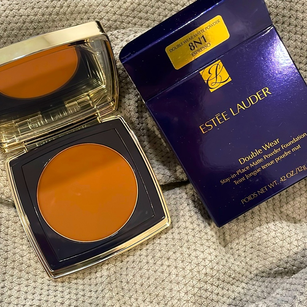 Estee Lauder double wear matte powder foundation